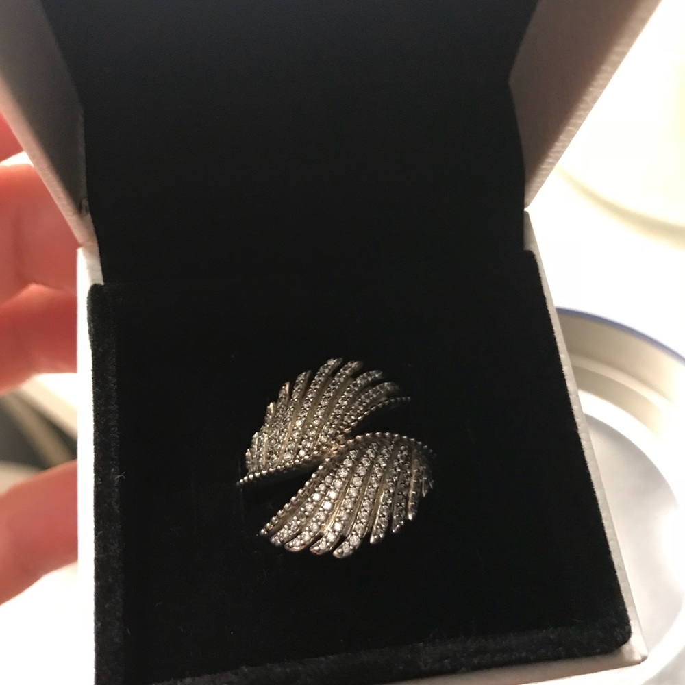 Pandora ring 8.5